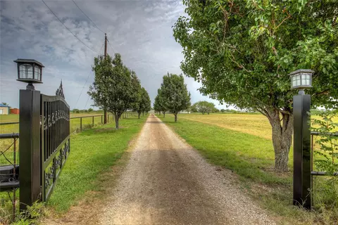 4219 Fm 36 S, Caddo Mills, TX 75135