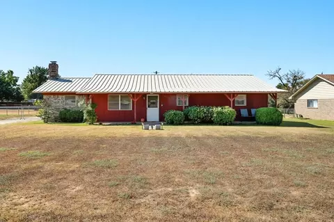 116 Fred Tunnell St, Cross Plains, TX 76443