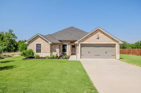 2404 Duro Ct, Granbury, TX 76048