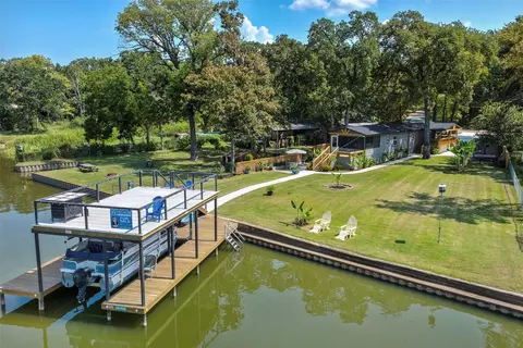 6185 Apache Dr, Mabank, TX 75156