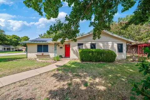 2108 Bettibart St, Fort Worth, TX 76134