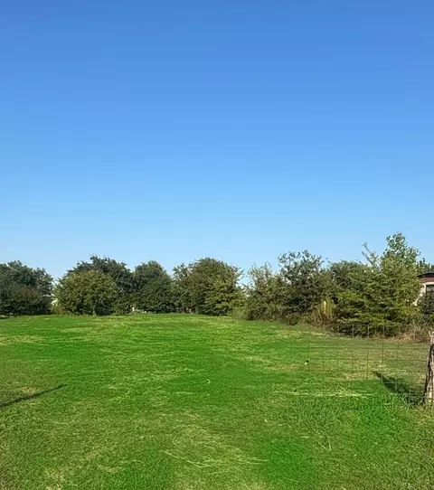 1205 Casa Ln, Venus, TX 76084