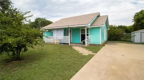 2009 N Ross Ave, Sherman, TX 75090