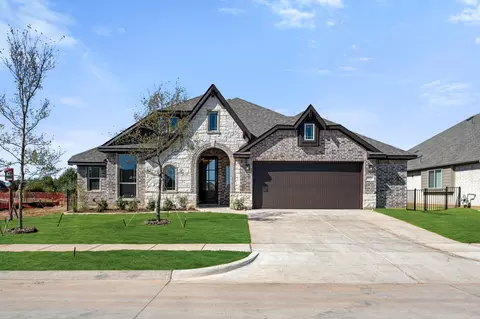 3221 Boat Landing Trl, Granbury, TX 76049