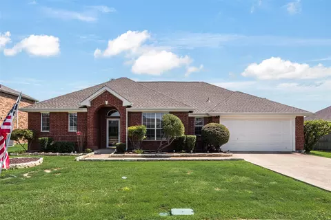 303 Glen Oak Trl, Forney, TX 75126