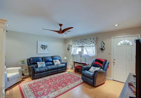 Living - 1106 Bryan St, Minden, LA 71055 photo 1 of 1