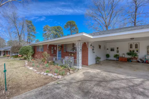 Exterior - 1106 Bryan St, Minden, LA 71055 photo 3 of 6