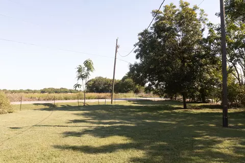 1362 Old Waco Temple Rd, Lorena, TX 76655 photo 3