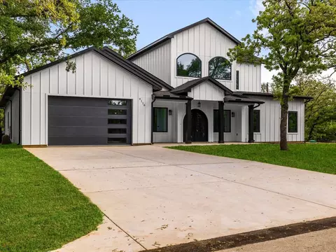 9116 Cherokee Trl, Flower Mound, TX 75022