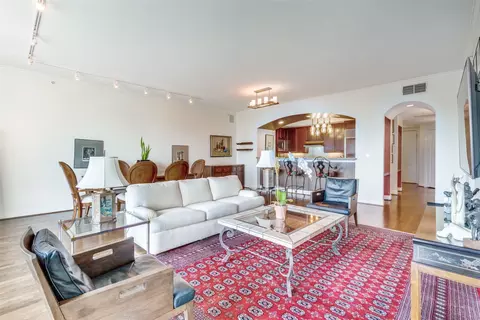 3401 Lee Pkwy #605, Dallas, TX 75219
