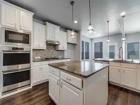 2523 Linwood Dr, Venus, TX 76084