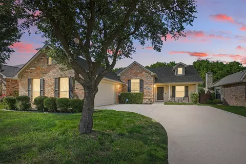 6008 Creekway Dr, Argyle, TX 76226