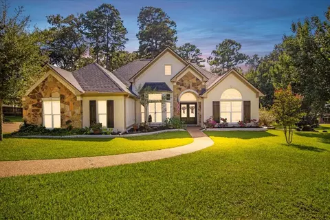 16333 Hickory Ln, Bullard, TX 75757