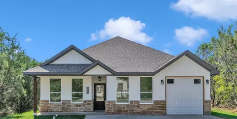 815 Arkansas River Dr, Granbury, TX 76048