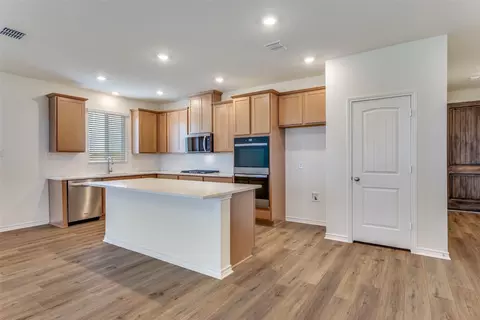 649 Fallbrook Dr, Aledo, TX 76008 photo 5