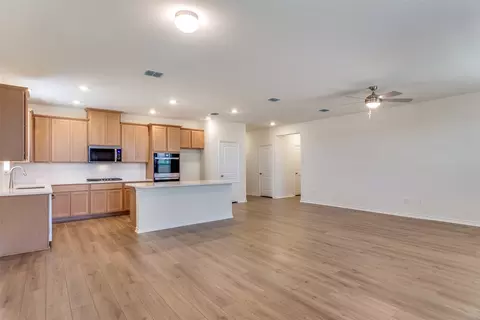 649 Fallbrook Dr, Aledo, TX 76008 photo 8