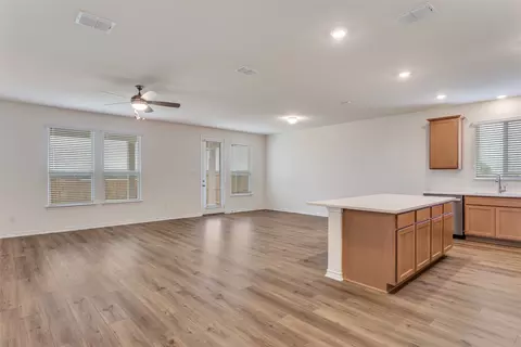 649 Fallbrook Dr, Aledo, TX 76008 photo 4