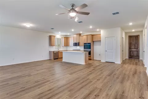 649 Fallbrook Dr, Aledo, TX 76008 photo 3