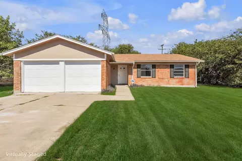 301 Buie Dr, Everman, TX 76140