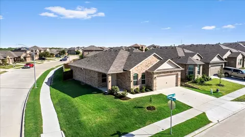 8640 Caldera Ln, Fort Worth, TX 76131