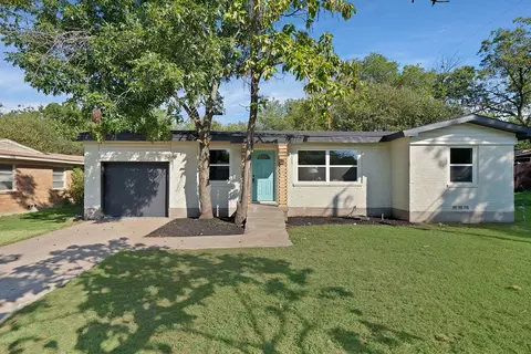 5341 Hensley Dr, Fort Worth, TX 76134
