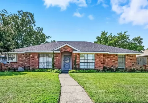 3610 Christopher Dr, Rowlett, TX 75088