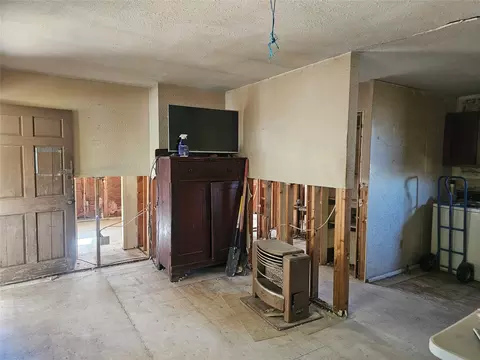 Living - 1008 N 6th St, Bangs, TX 76823 photo 1 of 1