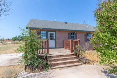 149 Davis Ln, Merkel, TX 79536