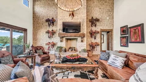 501 Grimes Rd, Mineral Wells, TX 76067