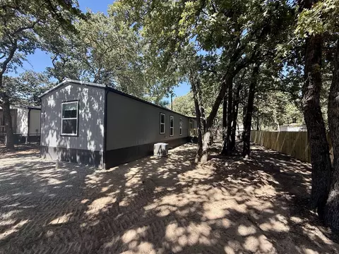 1605 Sheri Ct, Pelican Bay, TX 76020