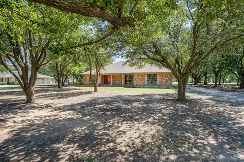 1909 Floyd Hampton Rd, Crowley, TX 76036