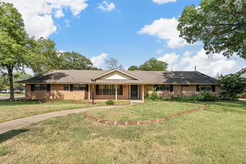849 Deer Ridge Dr, Woodway, TX 76712