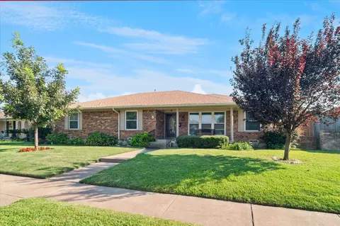 1418 Lexington Dr, Garland, TX 75041