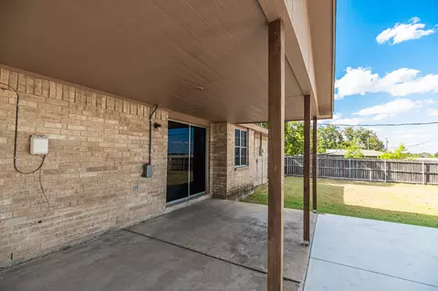 Exterior - 108 Gettysburg, Comanche, TX 76442 photo 3 of 6