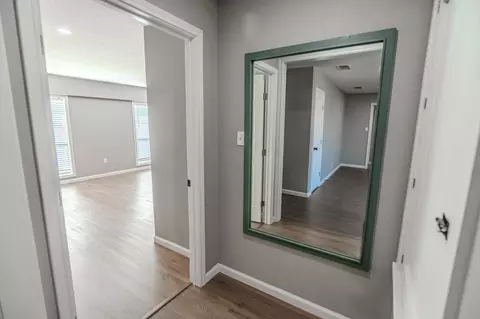 Entry Way - 108 Gettysburg, Comanche, TX 76442 photo 2 of 3