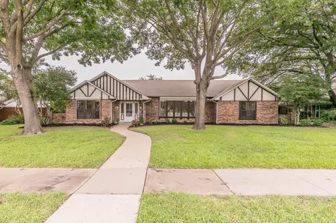 3304 Starlight Trl, Plano, TX 75023