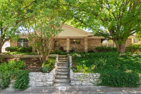 1103 S Rusk St, Weatherford, TX 76086