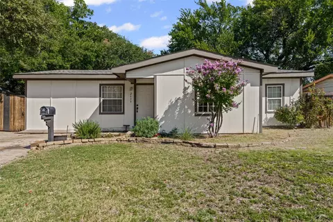 2639 Leta Mae Ln, Farmers Branch, TX 75234