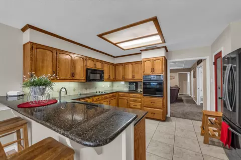 Kitchen - 312 Beaver Loop, Temple, TX 76502 photo 3 of 4