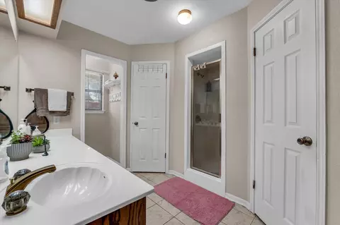 Bath - 312 Beaver Loop, Temple, TX 76502 photo 2 of 2