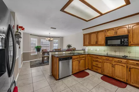 Kitchen - 312 Beaver Loop, Temple, TX 76502 photo 4 of 4