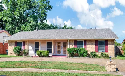 725 Melinda Dr, Mesquite, TX 75149