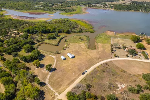 180 Comanche Trl, Nocona, TX 76255