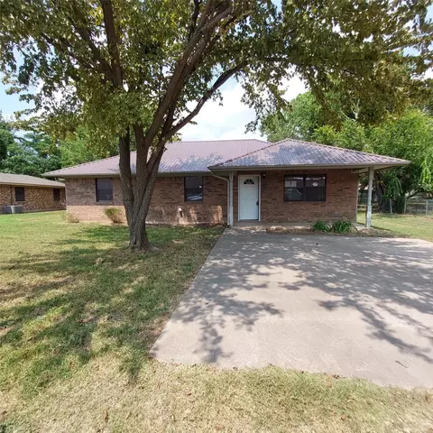 509 Reeves St, Collinsville, TX 76233