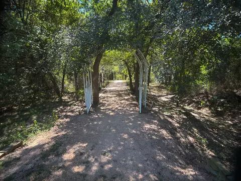 7545 County Road 206, Grandview, TX 76050
