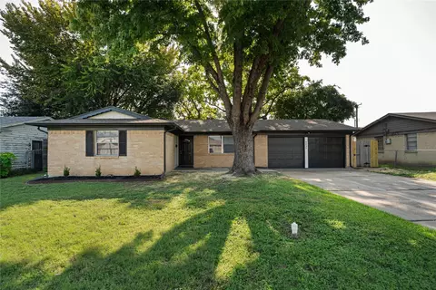 4927 Eastgate Cir, Dallas, TX 75216