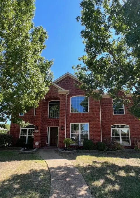 3804 Creekside Ln, Carrollton, TX 75010