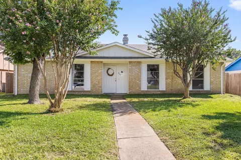 206 Long Shadow Ln, Mesquite, TX 75149