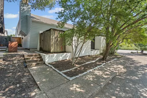4702 Harley Ave, Fort Worth, TX 76107