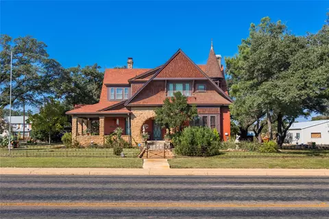 704 S S Brg, Brady, TX 76825